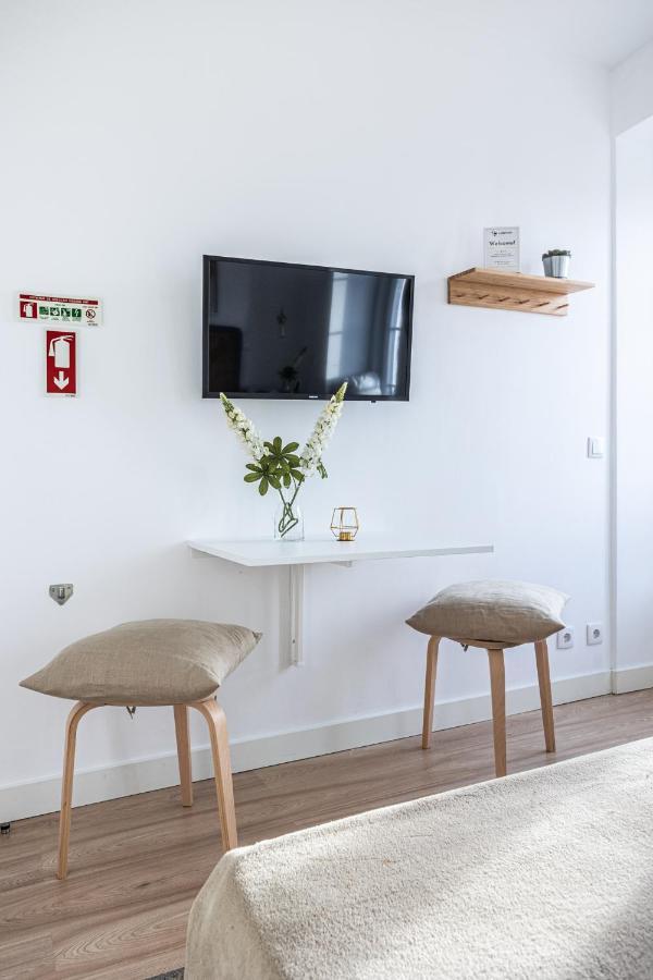 Castelo Studios Lisbon Bagian luar foto